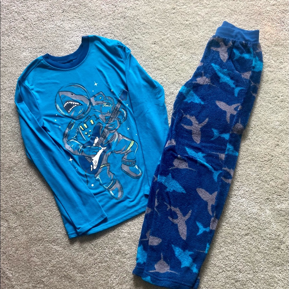 Boys large pajamas